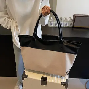 شنطة توت كلاسيكية,شنطة عمل نسائية,شنطة توت بلونين,شنطة جلد بيج وأبيض,شنطة توت واسعة,شنط كتف كلاسيك,شنط رسمية يومية,شنط سرح.