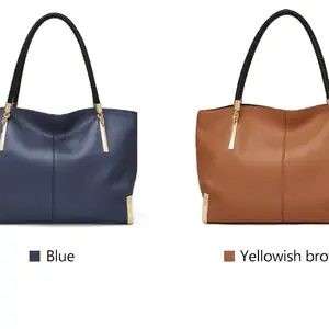 شنطة توت رمادية,شنطة كتف واسعة,شنطة جلد للعمل,شنطة رمادي فاتح,شنطة بمقابض مضفورة,شنط يومية عملية,شنطة كتف كلاسيك,شنط سرح.