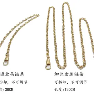 شنطة كلاچ صندوقية,شنطة خضراء بذهبي,شنطة شرّابة ذهبية,شنط سهرة فخمة,شنطة أخضر غامق,شنطة ضفائر,شنط مناسبات نسائية,شنط سرح.