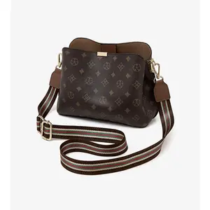 حقيبة FOXER مونوغرام، حقيبة Tote نسائية من سرح، شنطة FOXER من سرح، شنطة نسائية فاخرة من سرح، شنطة Tote فخمة، شنطة PVC من سرح، شنطة نسائية للعمل من سرح، شنطة جامعة من سرح، شنطة سفر أنيقة من سرح، شنطة مونوغرام نسائية، شنطة نسائية بطبعات زهور، شنطة Vintage من سرح، شنطة ريـترو أنيقة من سرح، شنطة نسائية كبيرة من سرح، متجر سرح للشنط النسائية، شنطة FOXER فاخرة، شنط ماركة من سرح، شنطة نسائية موضة 2025 من سرح، شنطة هدية فاخرة من سرح، شنط نسائية PVC من سرح