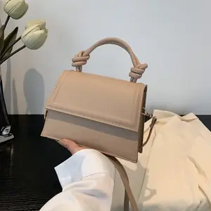 حقيبة كروس نسائية صغيرة، شنطة كروس من سرح، شنطة كتف أنيقة من سرح، شنطة نسائية صغيرة من سرح، شنطة PU فاخرة من سرح، شنط كروس نسائية من سرح، شنطة صغيرة أنيقة، شنطة خفيفة من سرح، شنطة عمل نسائية من سرح، شنطة جامعة من سرح، شنطة تسوق نسائية من سرح، شنطة يومية من سرح، شنطة كروس بودي نسائية من سرح، شنطة كتف كاجوال من سرح، شنط نسائية موضة 2025، متجر سرح للشنط النسائية، شنطة PU ناعمة من سرح، شنطة نسائية عصرية، شنطة صغيرة راقية من سرح، شنطة نسائية عملية من سرح