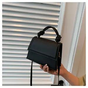 حقيبة كروس نسائية صغيرة، شنطة كروس من سرح، شنطة كتف أنيقة من سرح، شنطة نسائية صغيرة من سرح، شنطة PU فاخرة من سرح، شنط كروس نسائية من سرح، شنطة صغيرة أنيقة، شنطة خفيفة من سرح، شنطة عمل نسائية من سرح، شنطة جامعة من سرح، شنطة تسوق نسائية من سرح، شنطة يومية من سرح، شنطة كروس بودي نسائية من سرح، شنطة كتف كاجوال من سرح، شنط نسائية موضة 2025، متجر سرح للشنط النسائية، شنطة PU ناعمة من سرح، شنطة نسائية عصرية، شنطة صغيرة راقية من سرح، شنطة نسائية عملية من سرح