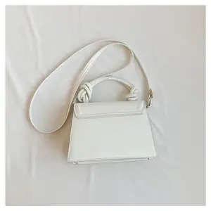 حقيبة كروس نسائية صغيرة، شنطة كروس من سرح، شنطة كتف أنيقة من سرح، شنطة نسائية صغيرة من سرح، شنطة PU فاخرة من سرح، شنط كروس نسائية من سرح، شنطة صغيرة أنيقة، شنطة خفيفة من سرح، شنطة عمل نسائية من سرح، شنطة جامعة من سرح، شنطة تسوق نسائية من سرح، شنطة يومية من سرح، شنطة كروس بودي نسائية من سرح، شنطة كتف كاجوال من سرح، شنط نسائية موضة 2025، متجر سرح للشنط النسائية، شنطة PU ناعمة من سرح، شنطة نسائية عصرية، شنطة صغيرة راقية من سرح، شنطة نسائية عملية من سرح