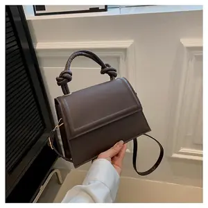 حقيبة كروس نسائية صغيرة، شنطة كروس من سرح، شنطة كتف أنيقة من سرح، شنطة نسائية صغيرة من سرح، شنطة PU فاخرة من سرح، شنط كروس نسائية من سرح، شنطة صغيرة أنيقة، شنطة خفيفة من سرح، شنطة عمل نسائية من سرح، شنطة جامعة من سرح، شنطة تسوق نسائية من سرح، شنطة يومية من سرح، شنطة كروس بودي نسائية من سرح، شنطة كتف كاجوال من سرح، شنط نسائية موضة 2025، متجر سرح للشنط النسائية، شنطة PU ناعمة من سرح، شنطة نسائية عصرية، شنطة صغيرة راقية من سرح، شنطة نسائية عملية من سرح